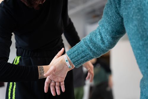 Vers une approche pratique du consentement dans nos milieux militants